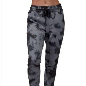 90 Degree by Reflex Drawstring Knit Joggers